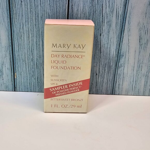 Mary Kay Day Radiance Liquid Foundation Bittersweet Bronze #5754 - NIB Old Stock - Picture 5 of 8
